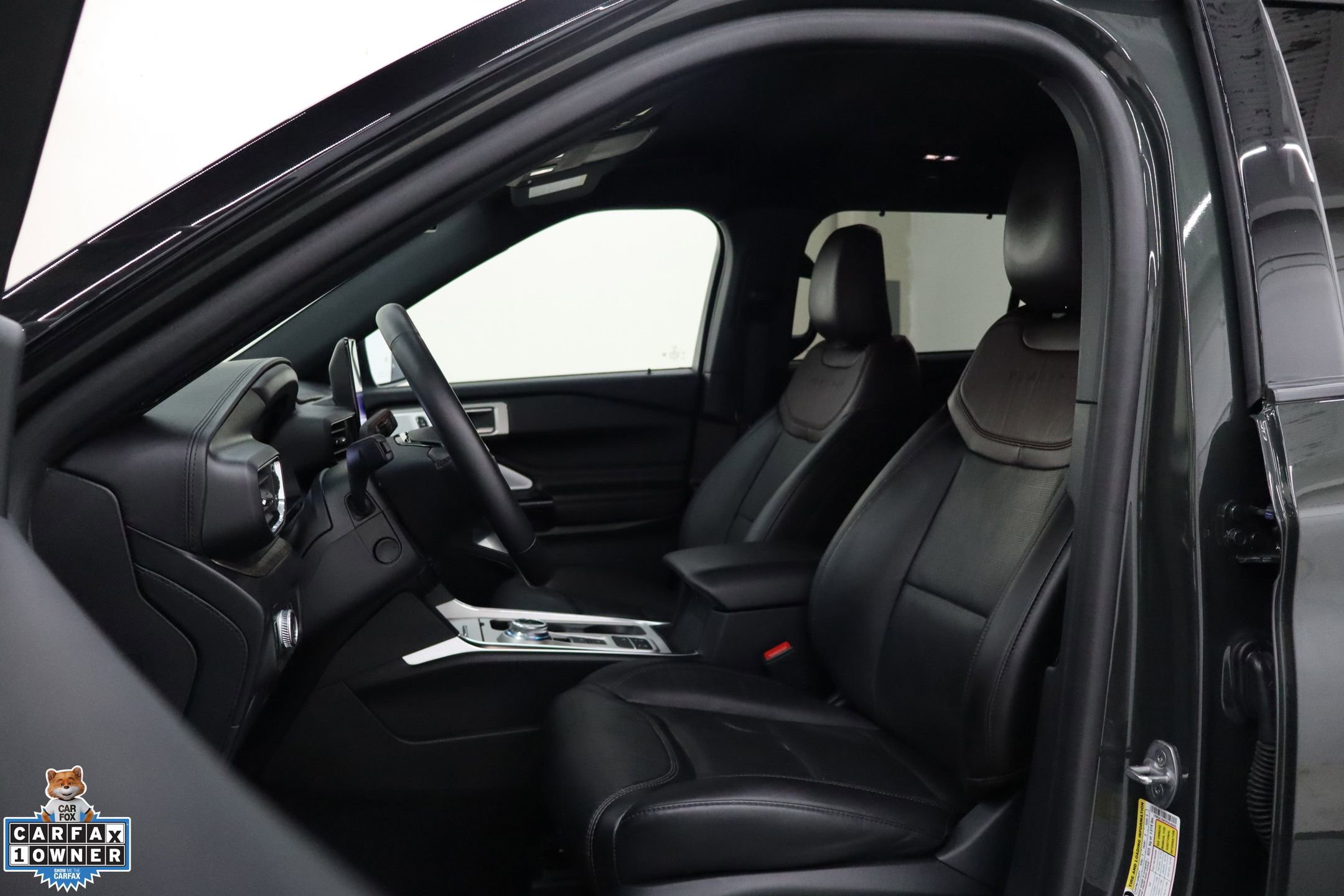 Certified 2023 Ford Explorer Platinum w/ Technology Package RWD image 10
