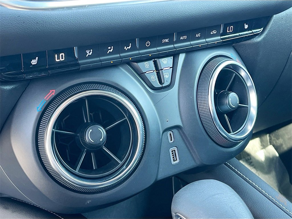 Used 2024 Chevrolet Blazer LT image 15