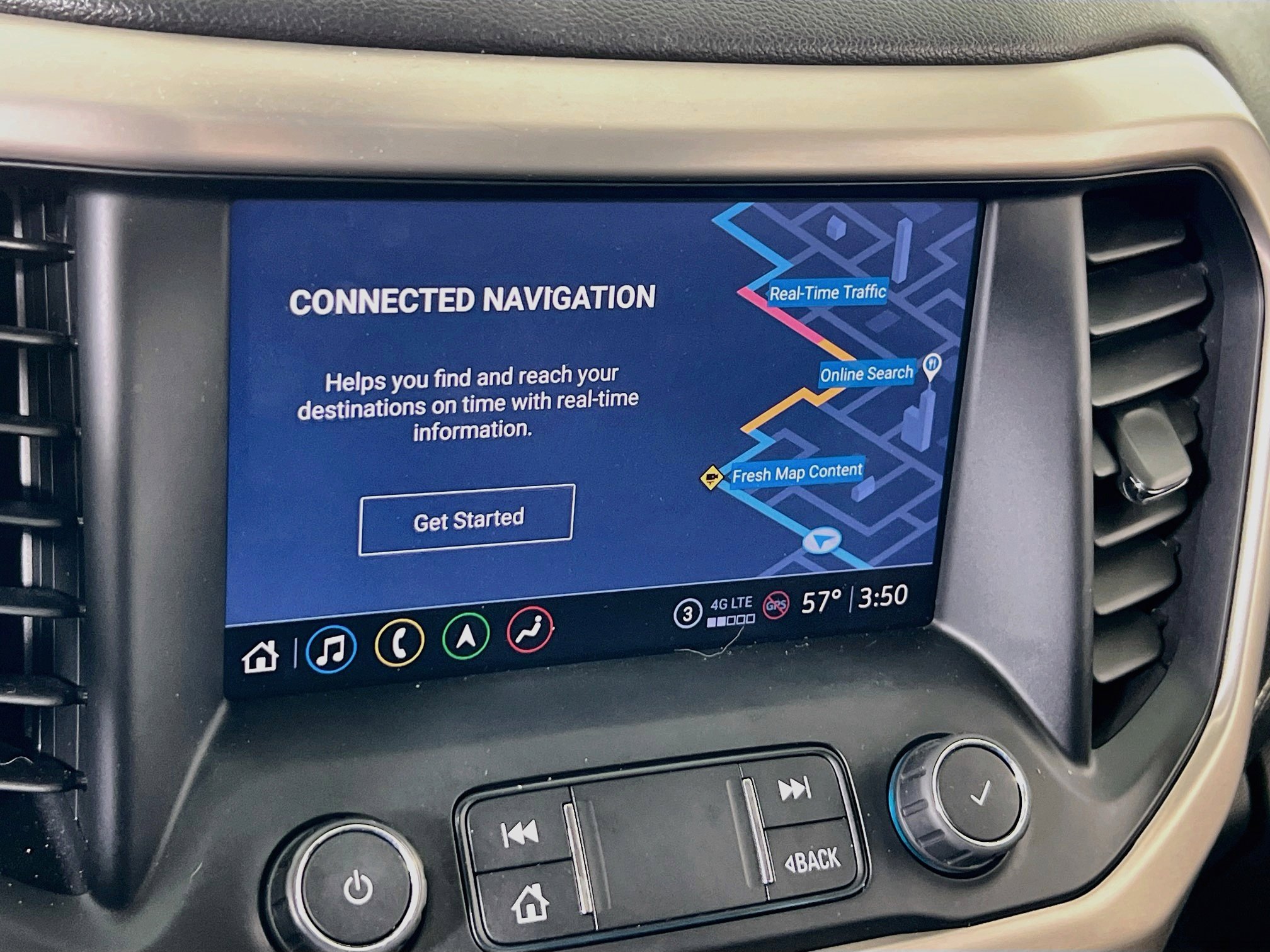 Used 2021 GMC Acadia Denali w/ Denali Ultimate Package AWD/4WD image 13