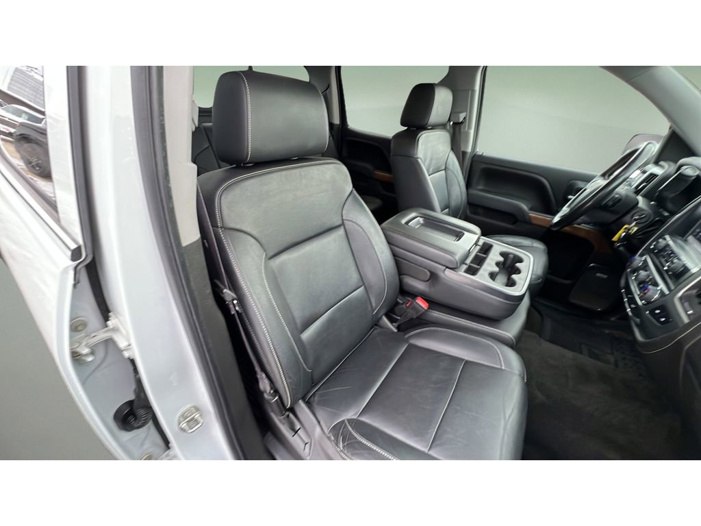 Used 2016 Chevrolet Silverado 1500 LTZ w/ Sport Package AWD/4WD image 32