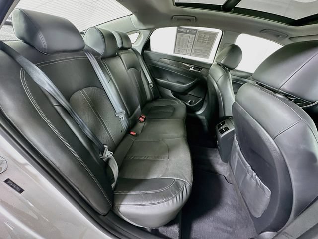 Used 2019 Hyundai Sonata Limited w/ Ultimate Package 04 FWD image 34