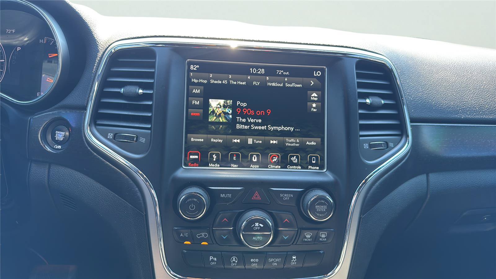 Certified 2018 Jeep Grand Cherokee Altitude AWD/4WD image 26