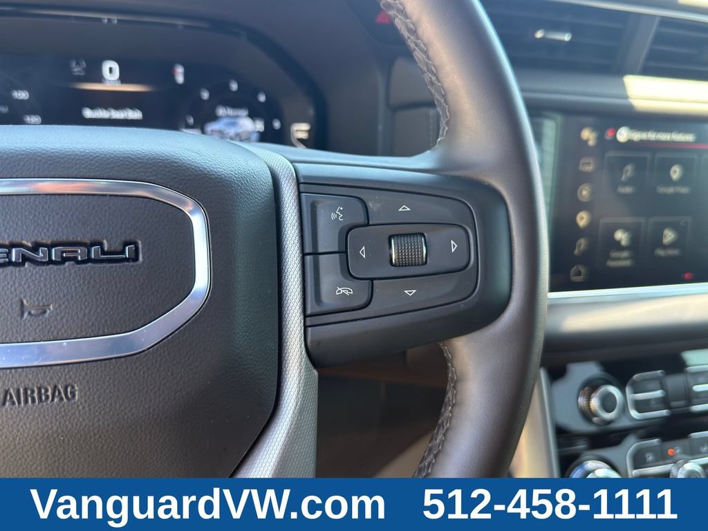 Used 2024 GMC Yukon Denali AWD/4WD image 19