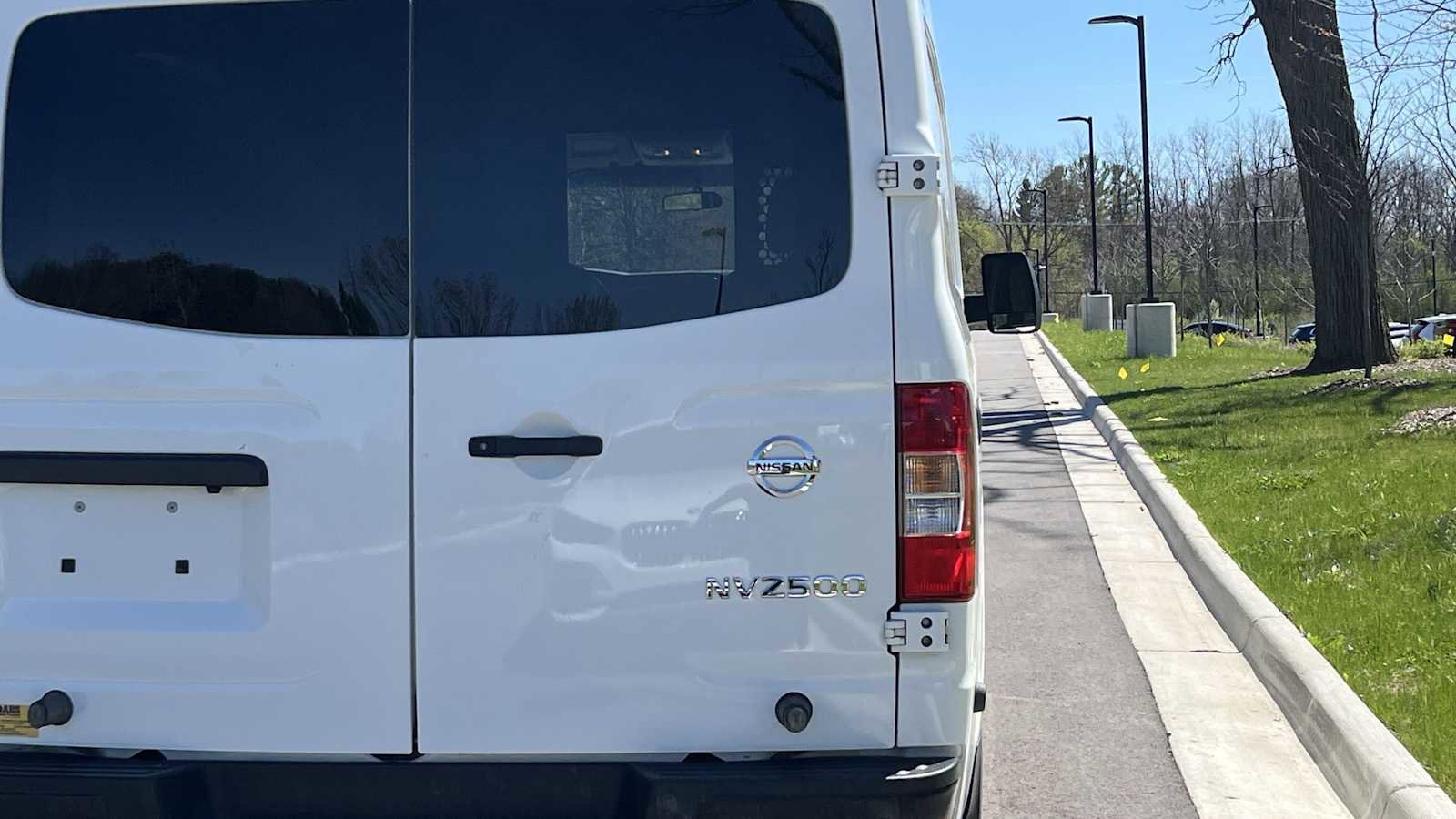 Used 2018 Nissan NV 2500 SV w/ Navigation Package RWD image 19