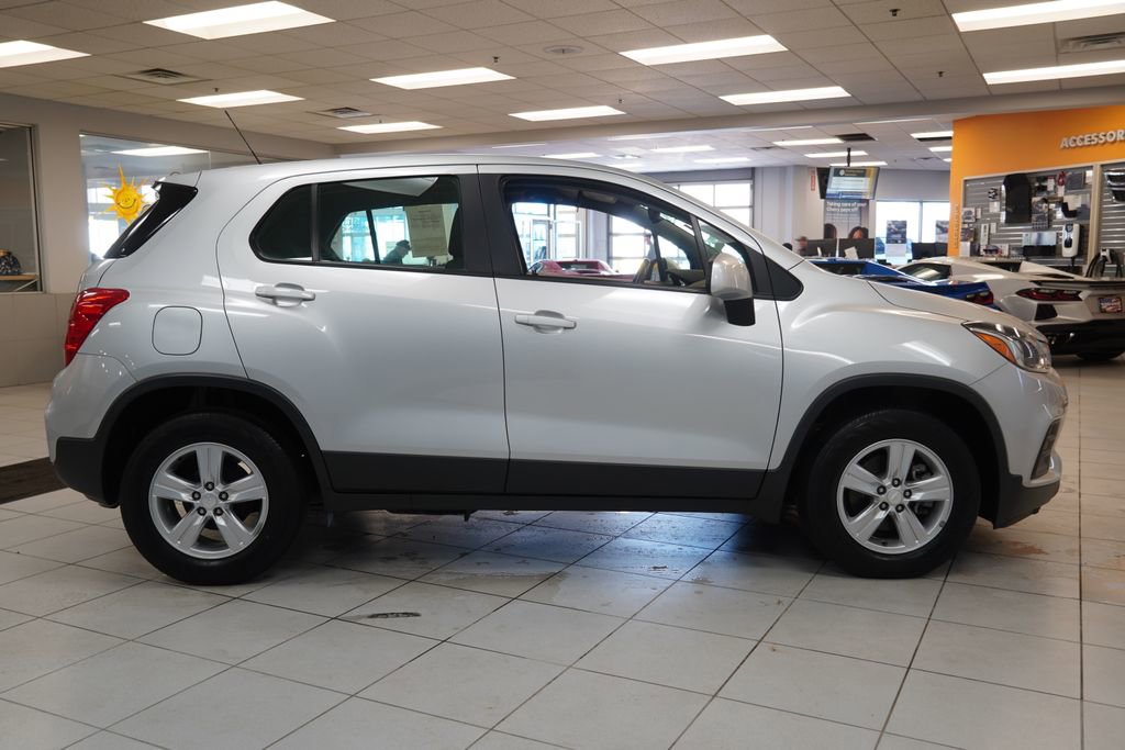 Used 2019 Chevrolet Trax LS image 14