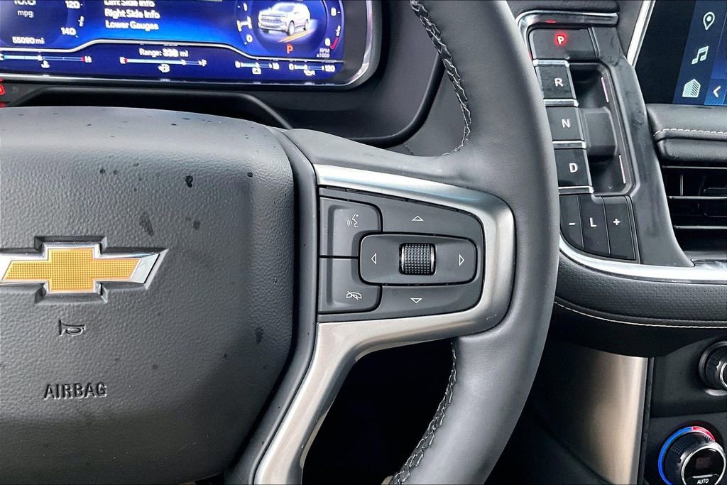 Used 2024 Chevrolet Suburban Premier image 12