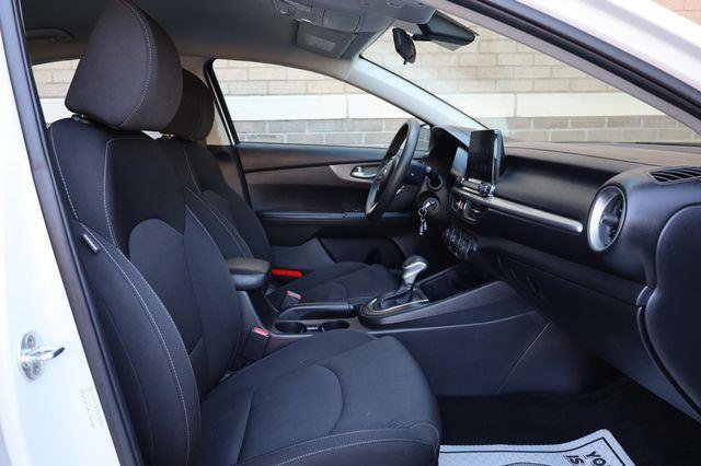 Used 2021 Kia Forte LXS image 23