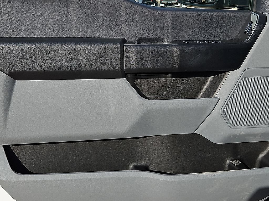New 2026 Ford F550 4x4 Crew Cab Super Duty image 18