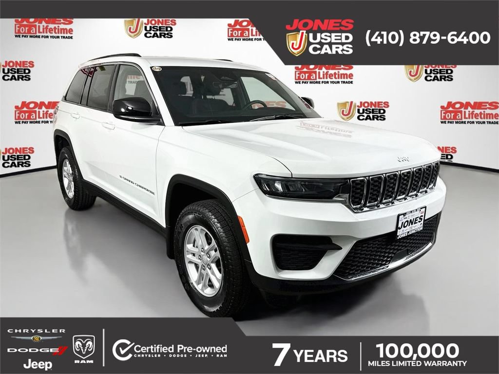 Used 2025 Jeep Grand Cherokee Laredo w/ MOPAR Finishing Package AWD/4WD image 1