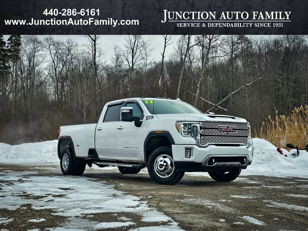 Used 2022 GMC Sierra 3500 Denali image 1
