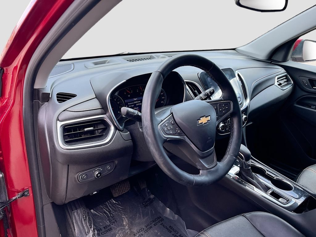 Used 2023 Chevrolet Equinox Premier AWD/4WD image 9