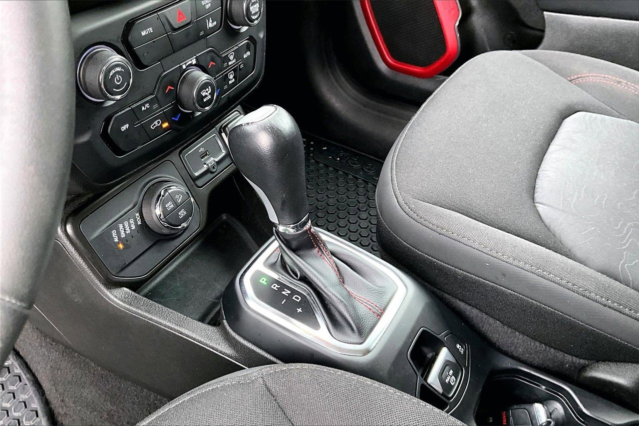 Certified 2023 Jeep Renegade Trailhawk image 29