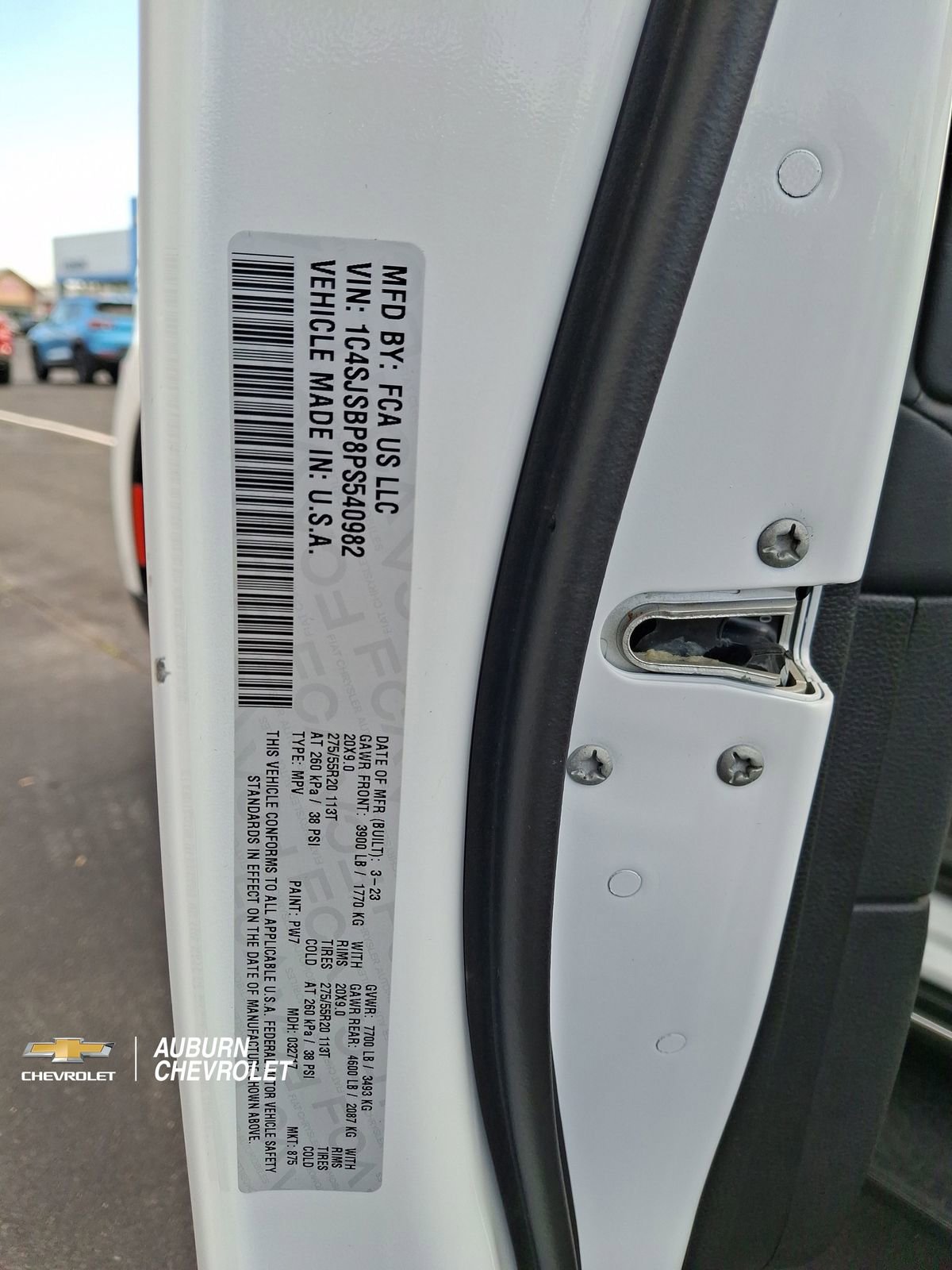 Used 2023 Jeep Wagoneer L Series II AWD/4WD image 32