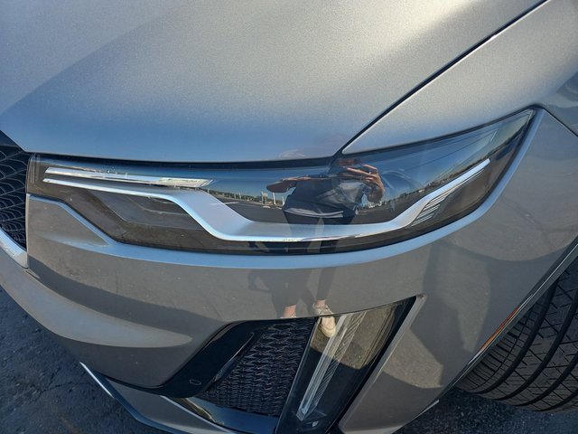 Used 2025 Cadillac XT6 Sport w/ LPO, Floor Liner Package image 35