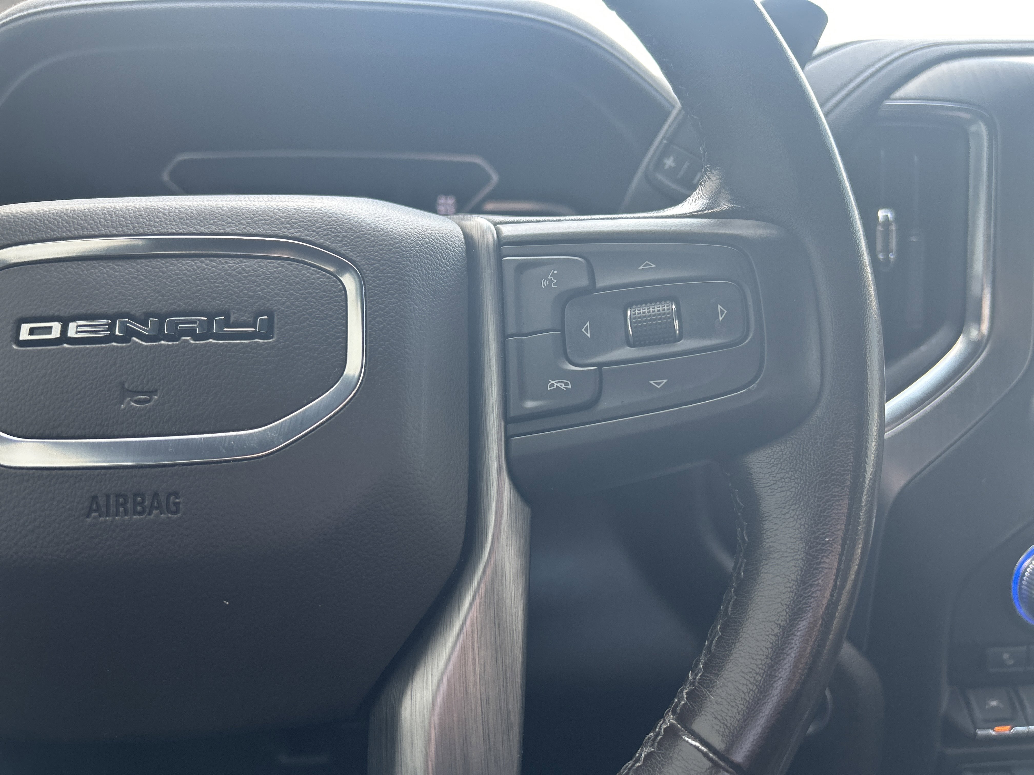 Used 2020 GMC Sierra 1500 Denali w/ Denali Ultimate Package AWD/4WD image 19