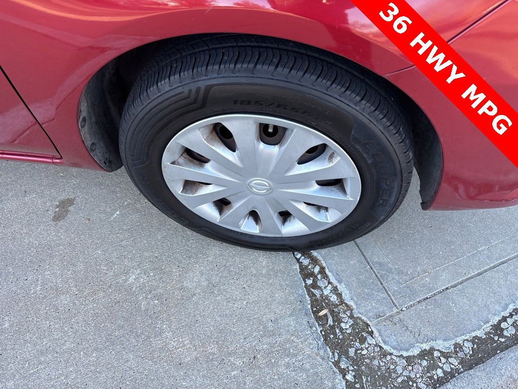 Used 2018 Nissan Versa SV image 32