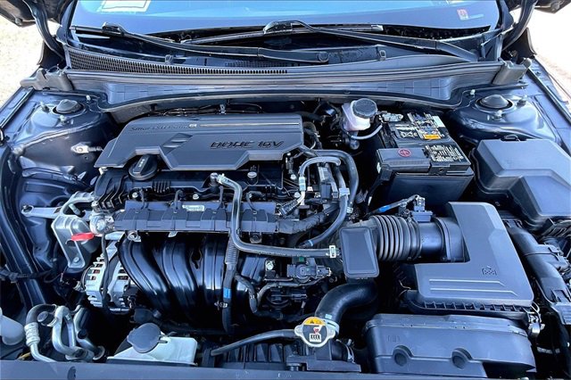 Used 2021 Hyundai Elantra SEL w/ Convenience Package image 9