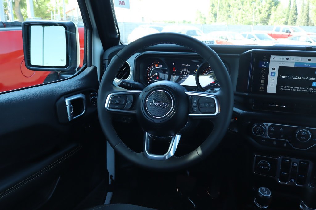 Certified 2026 Jeep Wrangler Unlimited Sahara AWD/4WD image 23