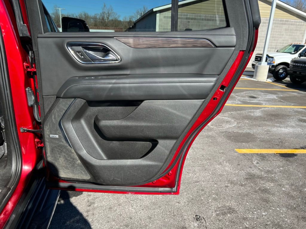 Used 2021 Chevrolet Tahoe LT w/ LT Signature Plus Package image 19