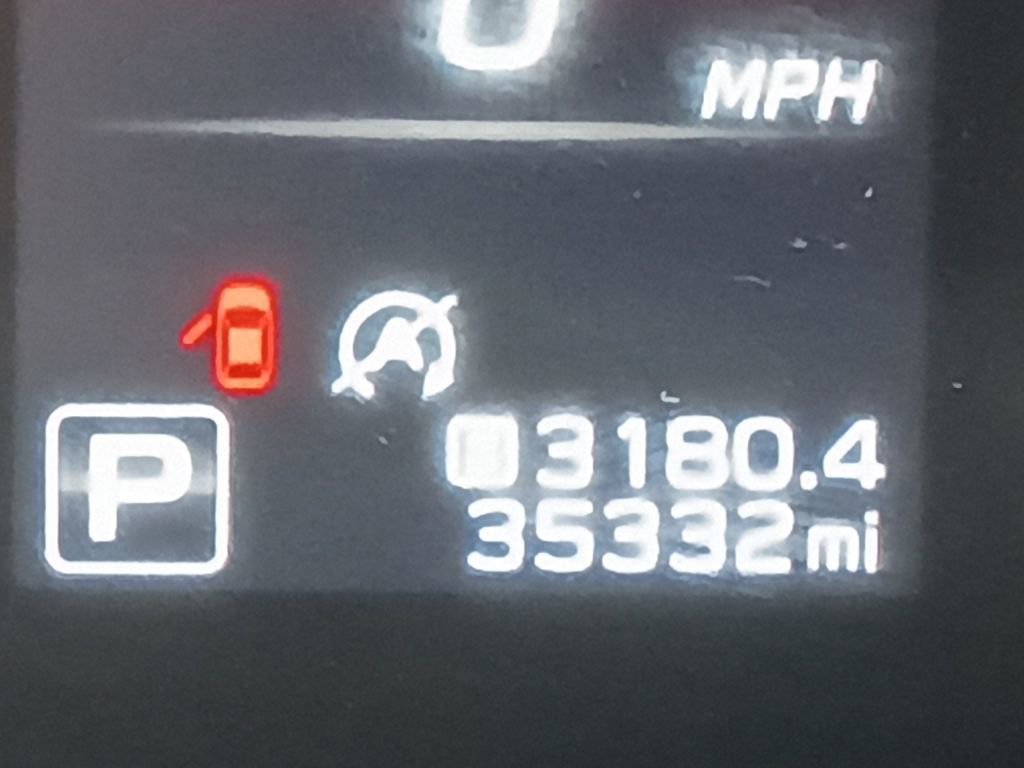 Used 2025 Subaru Outback Premium image 2