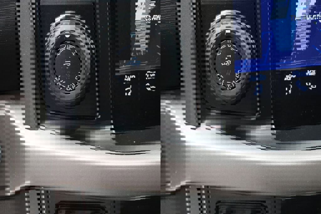 Used 2024 Ford F150 XLT w/ Equipment Group 302A MID image 26