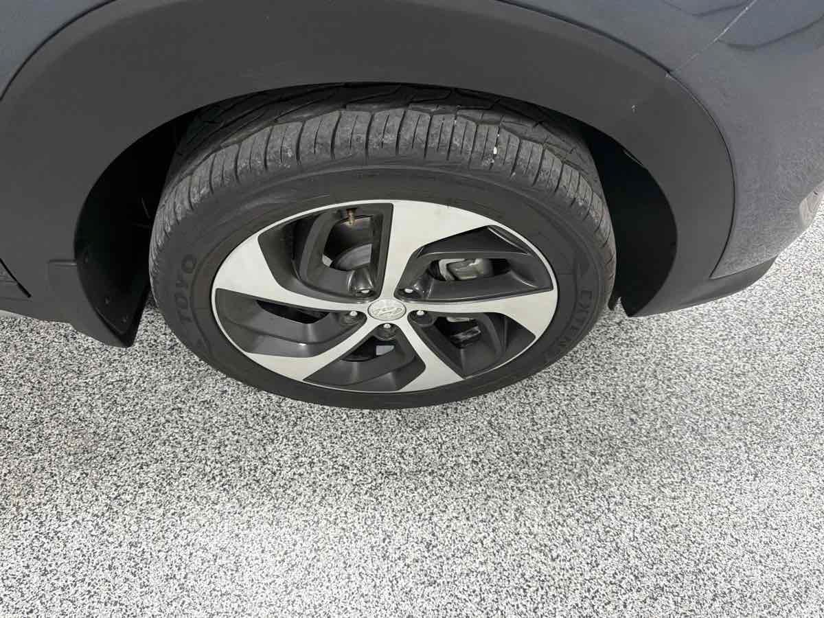 Used 2017 Hyundai Tucson Limited w/ Limited Ultimate Package 03 FWD image 42