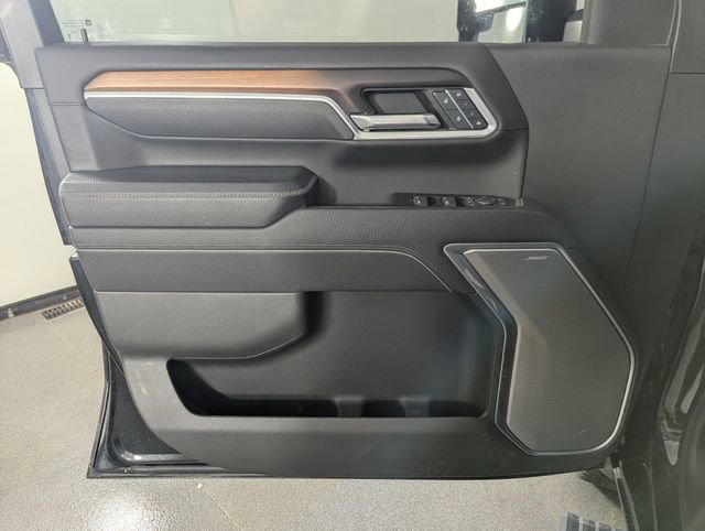 Used 2025 GMC Sierra 2500 Denali w/ Denali Reserve Package image 9