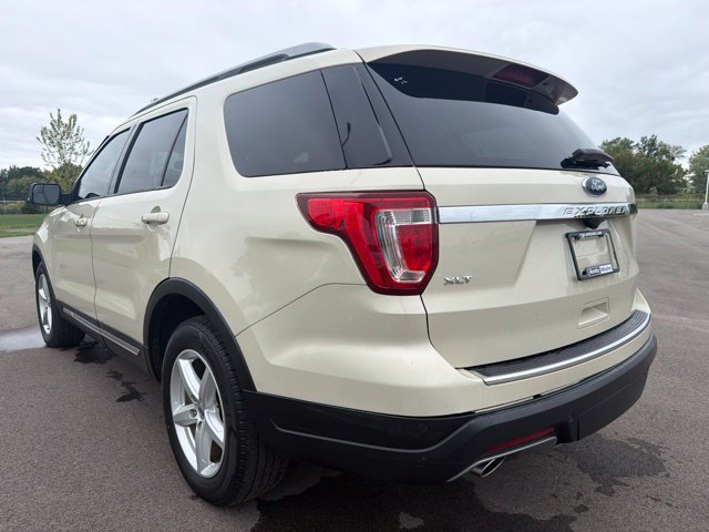 Used 2018 Ford Explorer XLT w/ Equipment Group 202A FWD image 13