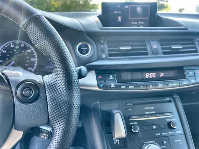 Used 2016 Lexus CT 200h w/ Navigation Package FWD image 18
