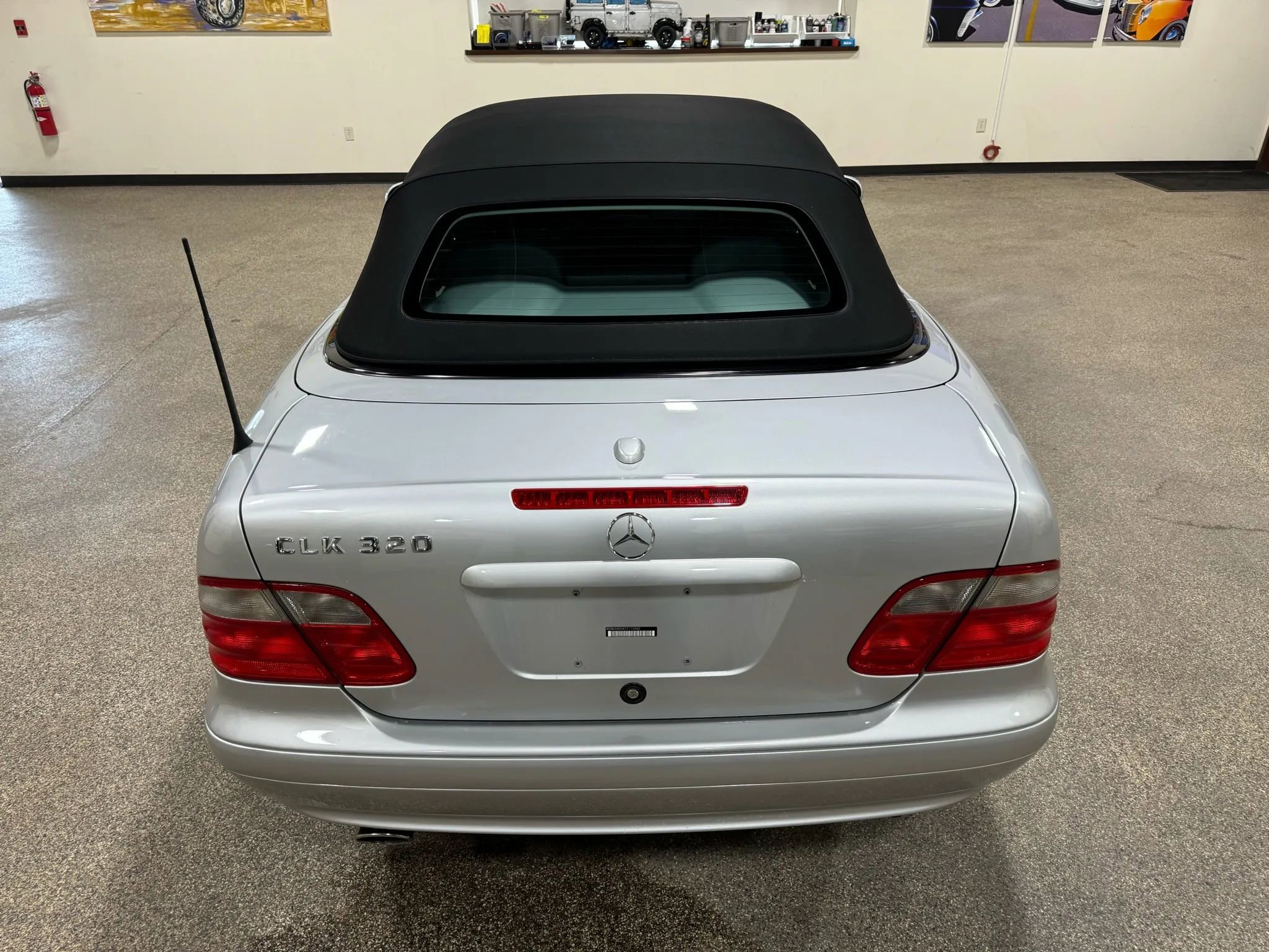 Used 2002 Mercedes-Benz CLK 320 Cabriolet image 19