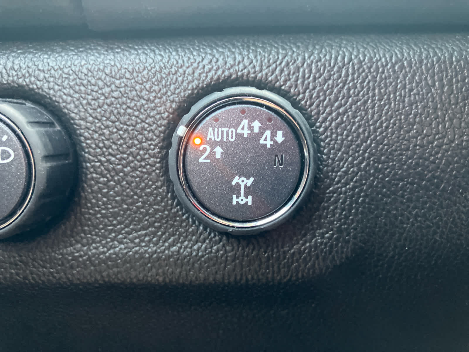 Used 2022 GMC Canyon Elevation w/ Elevation Premium Package AWD/4WD image 15
