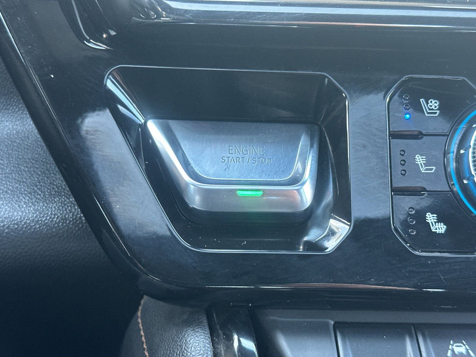 Used 2022 GMC Sierra 1500 AT4 w/ AT4 Preferred Package image 26