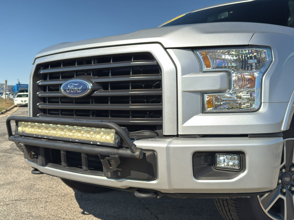 Used 2016 Ford F150 XLT w/ Equipment Group 302A Luxury AWD/4WD image 9