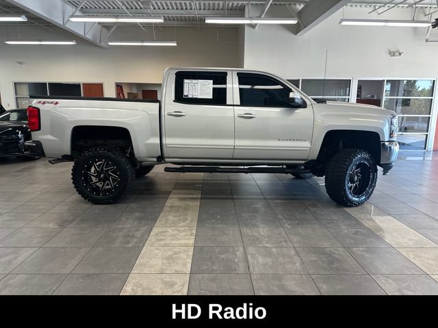 Used 2017 Chevrolet Silverado 1500 LT AWD/4WD image 10