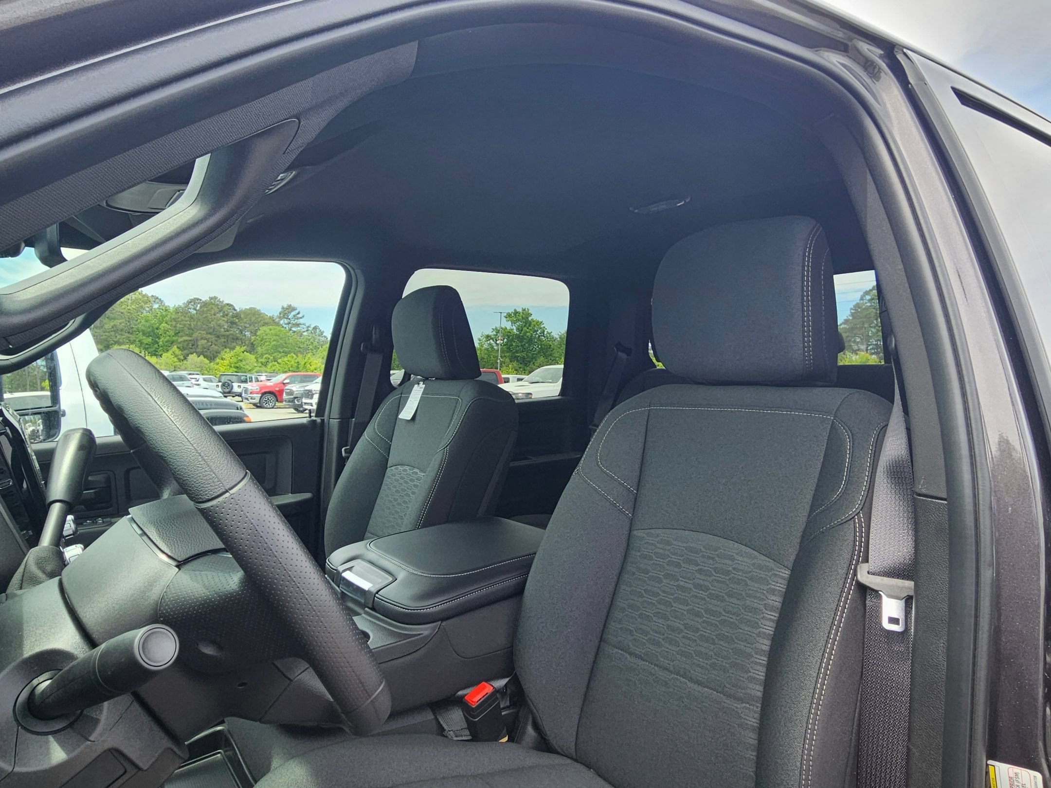 New 2026 RAM 3500 Tradesman AWD/4WD image 19