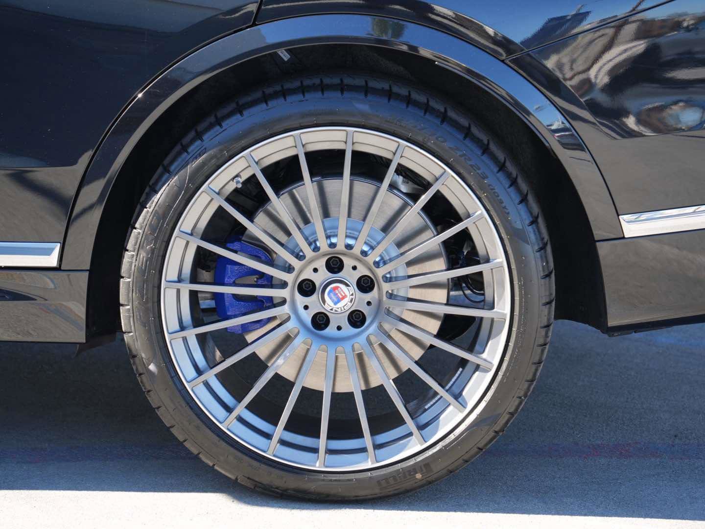 New 2026 BMW ALPINA XB7 image 7