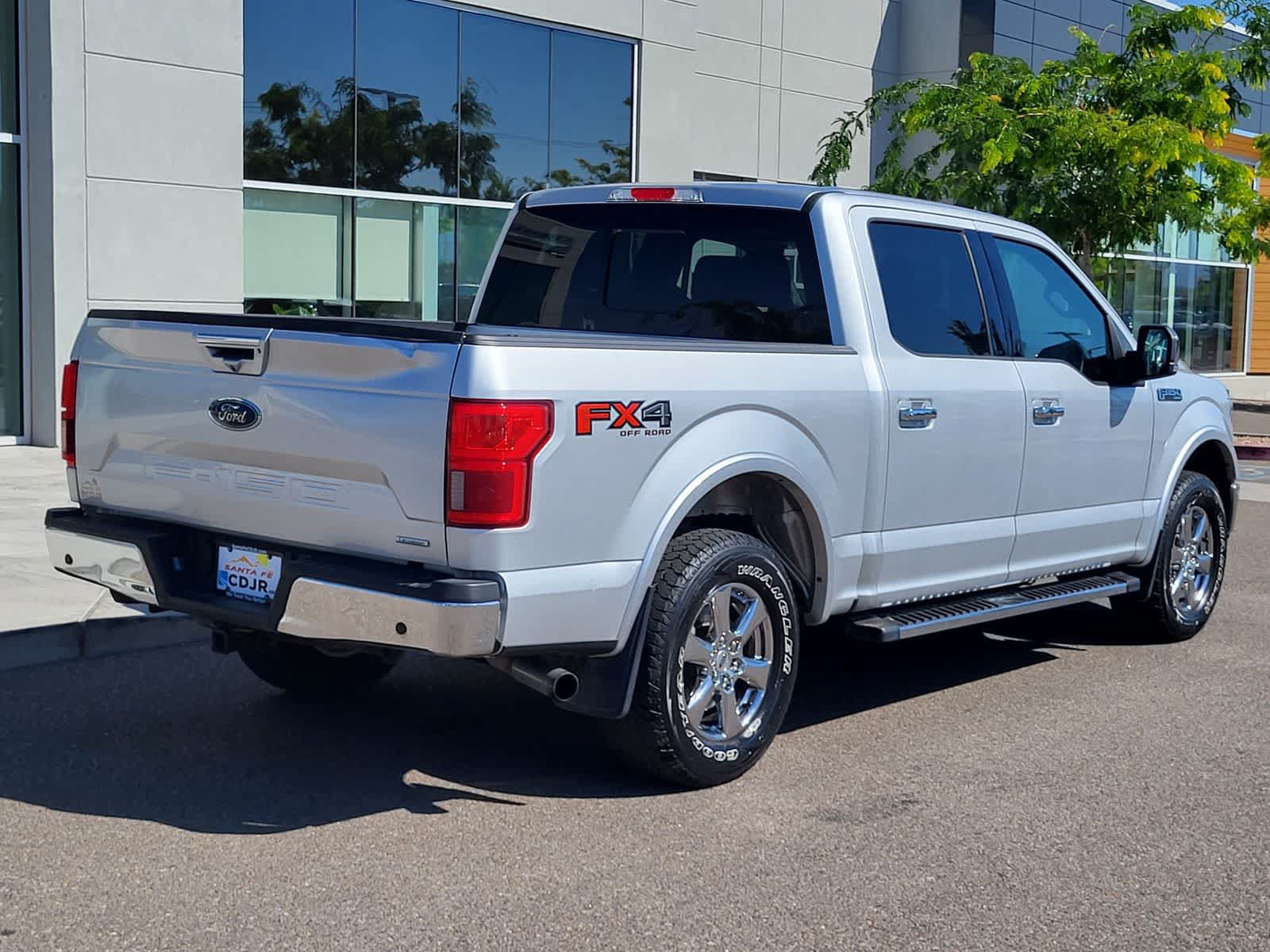 Used 2019 Ford F150 Lariat w/ Equipment Group 502A Luxury AWD/4WD image 5