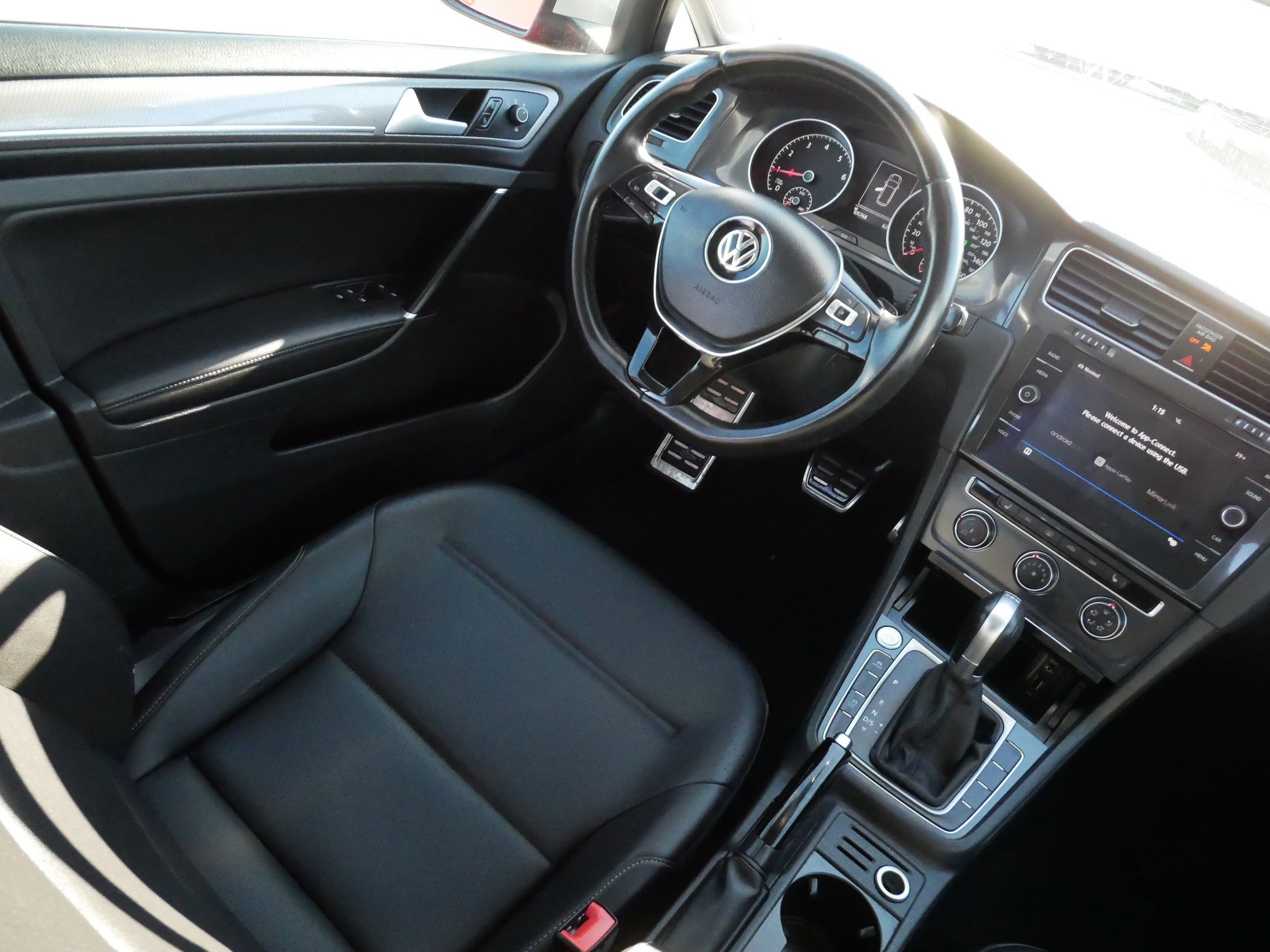 Used 2018 Volkswagen Golf Alltrack SE image 9