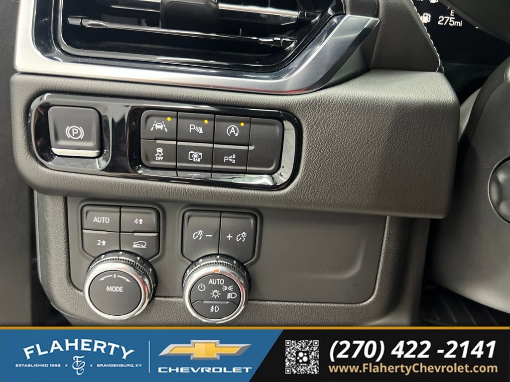 Used 2025 GMC Yukon XL Denali AWD/4WD image 24
