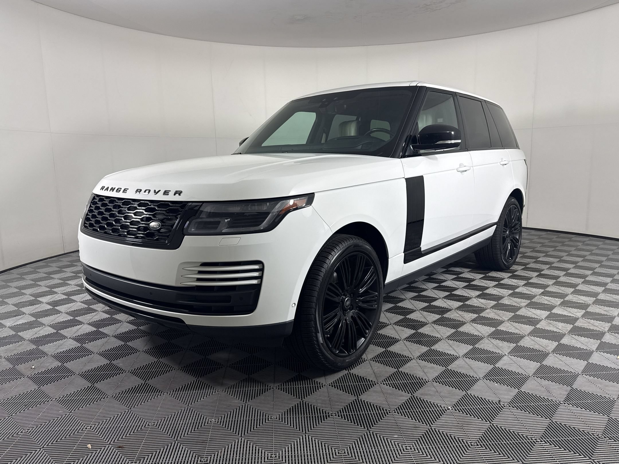 Certified 2019 Land Rover Range Rover HSE