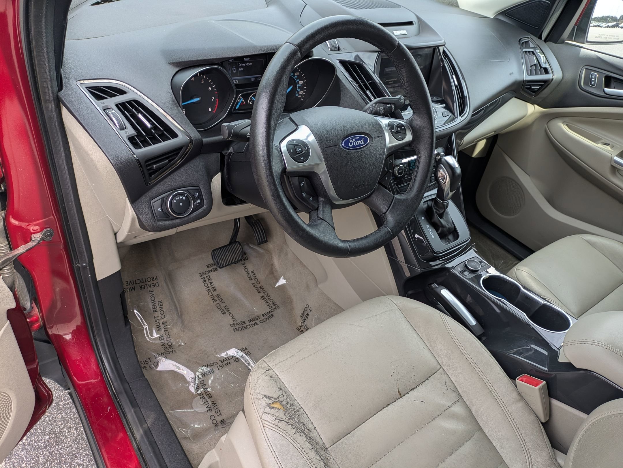 Used 2014 Ford Escape Titanium w/ Equipment Group 401A image 9