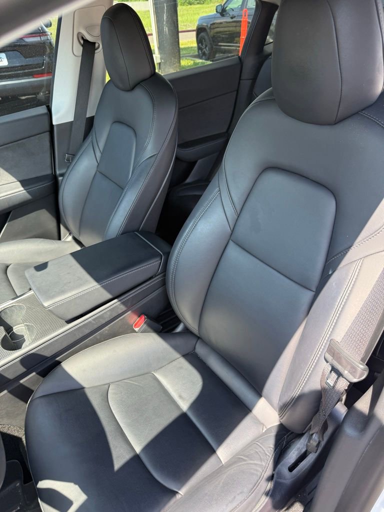 Used 2021 Tesla Model Y Long Range image 16