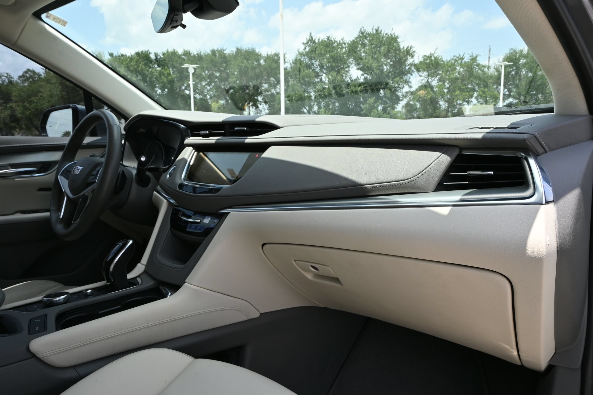 Certified 2021 Cadillac XT5 Premium Luxury FWD image 24