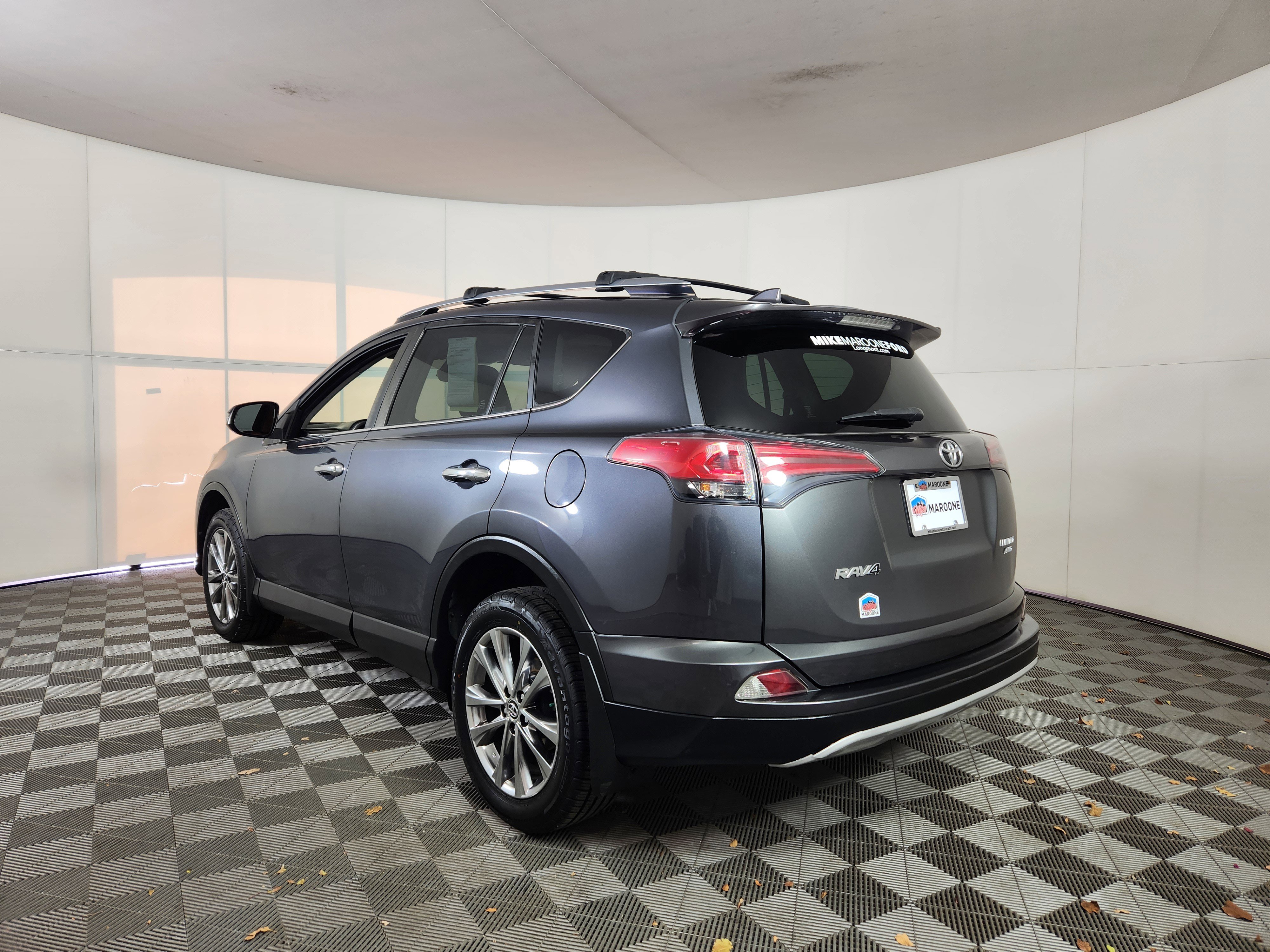 Used 2017 Toyota RAV4 Limited image 5