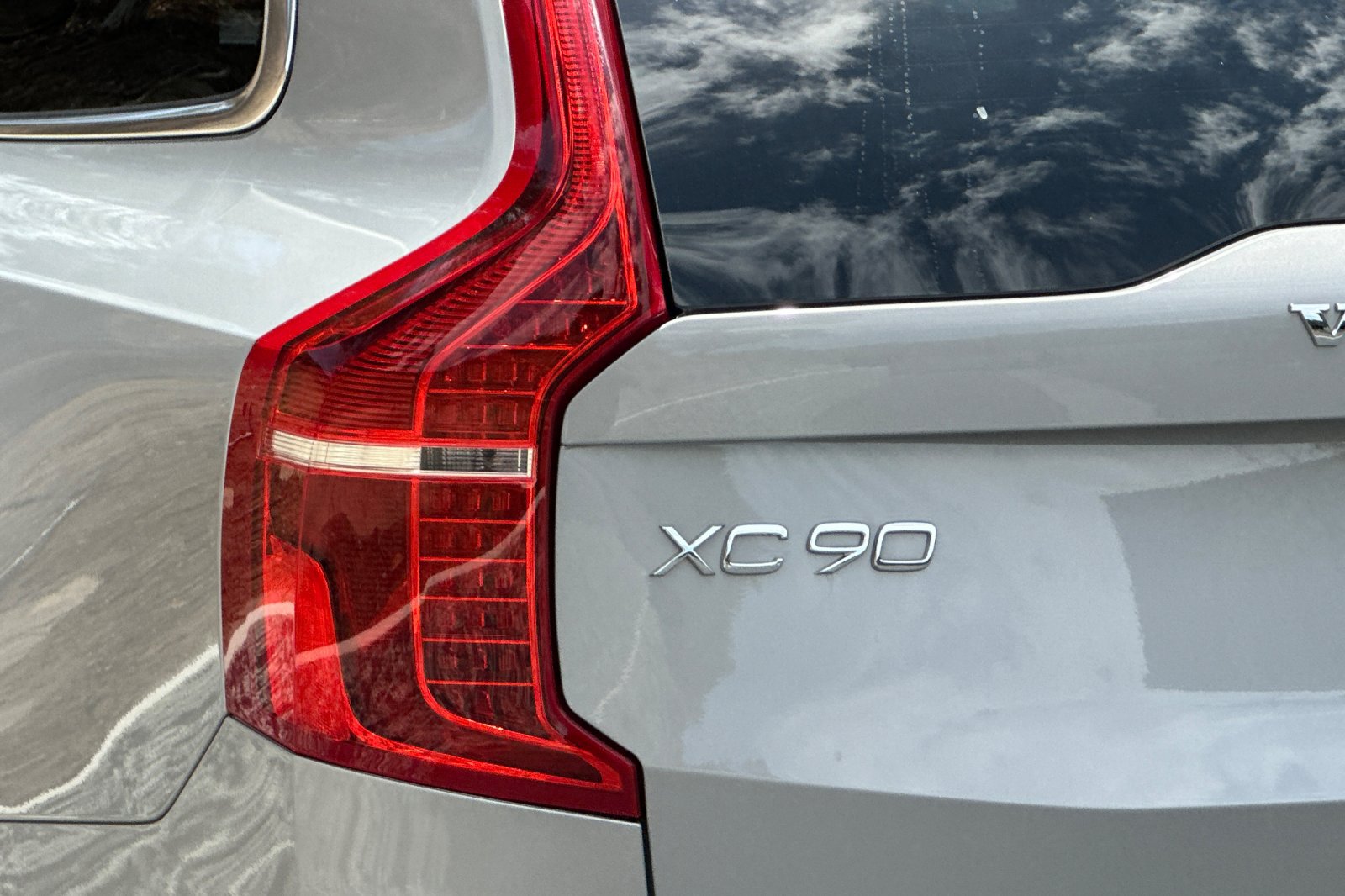 Certified 2024 Volvo XC90 T8 Ultimate w/ Lounge Package AWD/4WD image 37