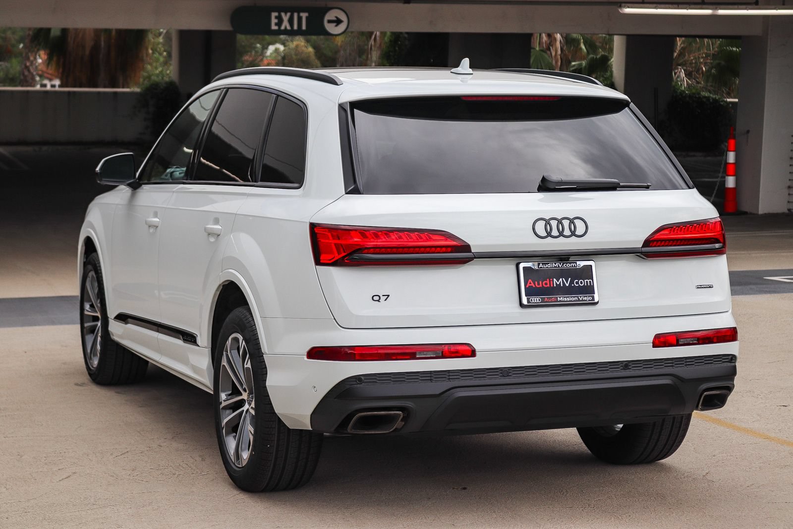 New 2026 Audi Q7 2.0T Premium AWD/4WD image 4