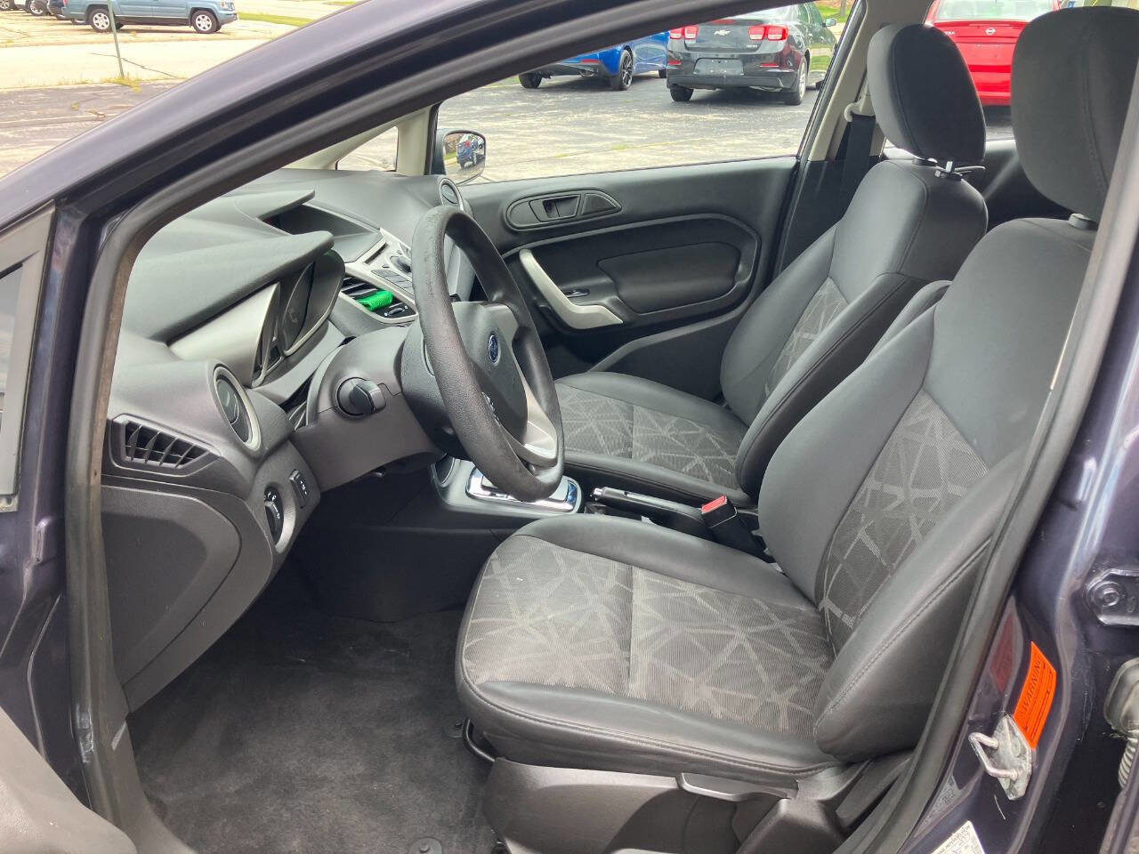 Used 2012 Ford Fiesta SE image 10