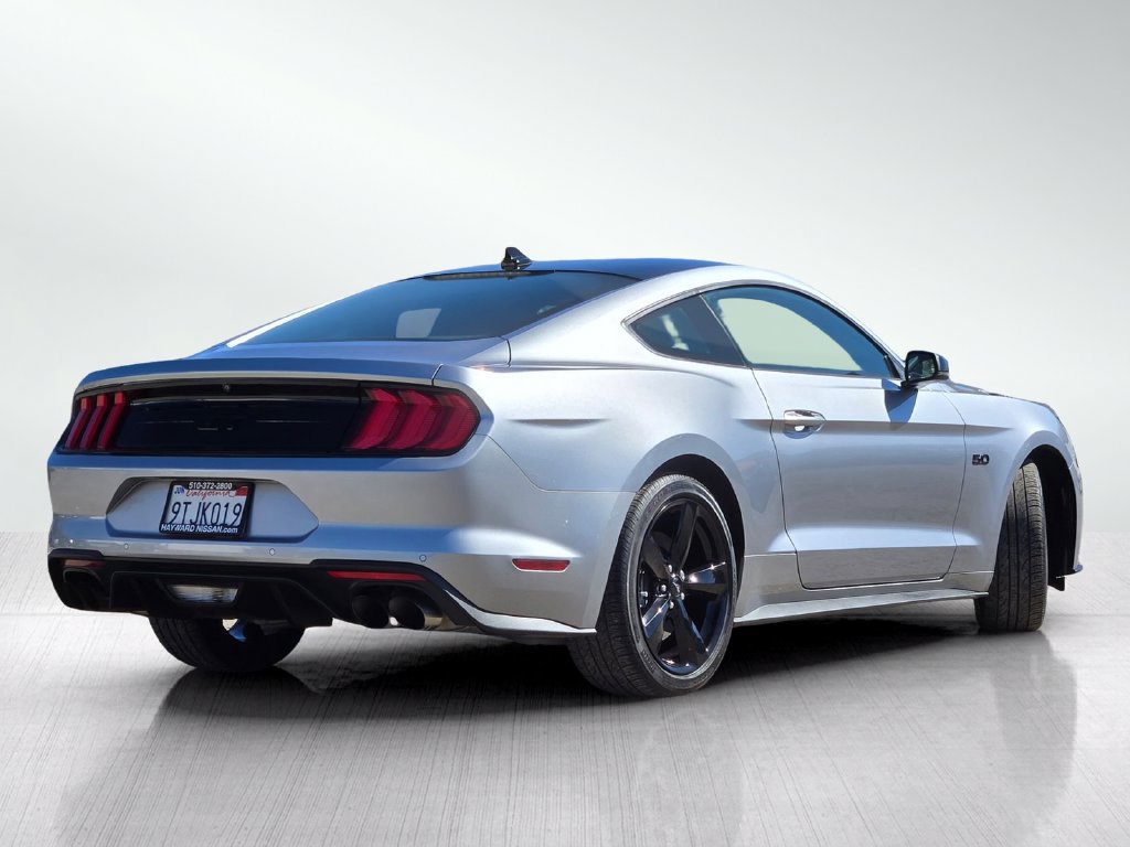 Used 2021 Ford Mustang GT Premium w/ Equipment Group 401A RWD image 5