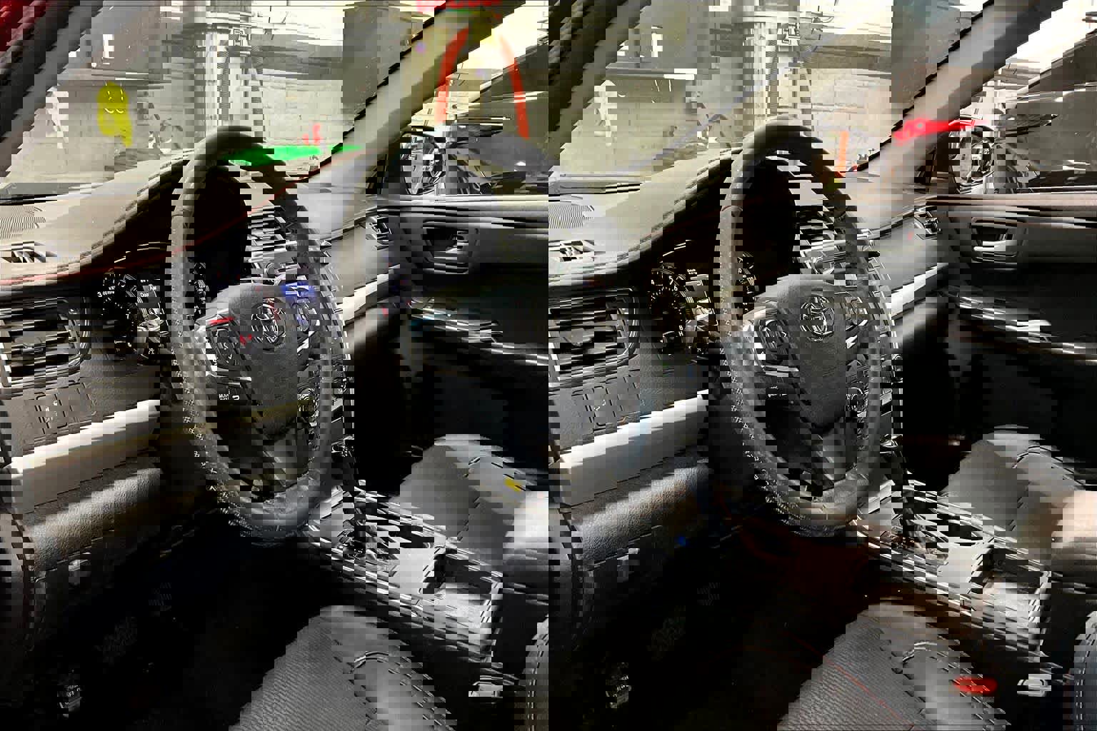 Used 2017 Toyota Camry SE w/ Protection Package (Q2) image 17