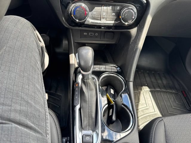 Used 2022 Buick Encore GX Preferred AWD/4WD image 18